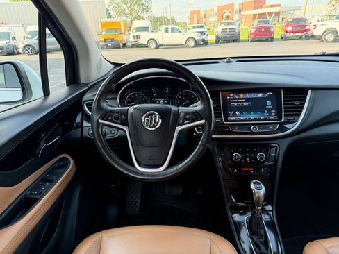 Used 2017 Buick Encore Essence AWD/4WD image 13