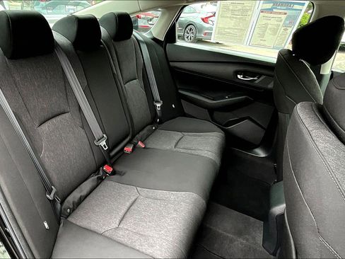 Certified 2023 Honda Accord EX image 28