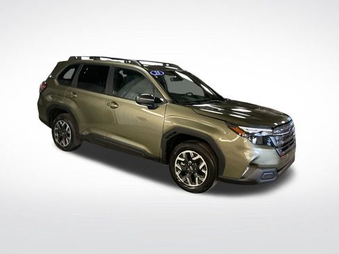 Certified 2025 Subaru Forester Premium AWD/4WD image 8