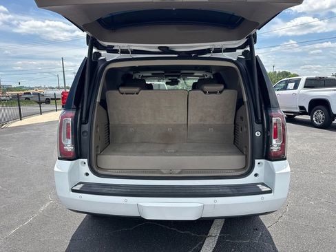 Used 2016 GMC Yukon SLT w/ Open Road Package AWD/4WD image 19