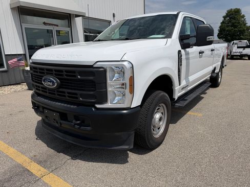 Used 2025 Ford F250 XL w/ FX4 Off-Road Package AWD/4WD image 12