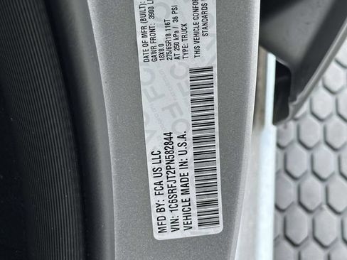 Used 2023 RAM 1500 Laramie AWD/4WD image 25