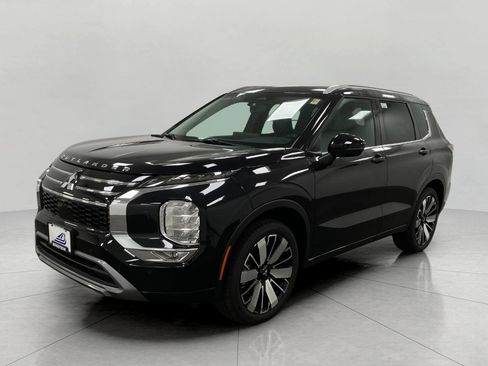 New 2025 Mitsubishi Outlander SEL image 9