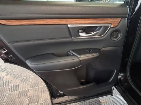 Used 2022 Honda CR-V Touring image 16