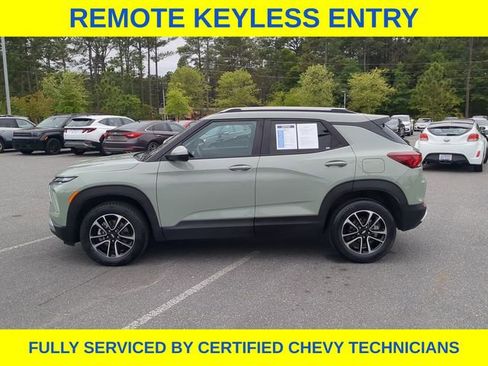 Used 2025 Chevrolet TrailBlazer LT AWD/4WD image 8