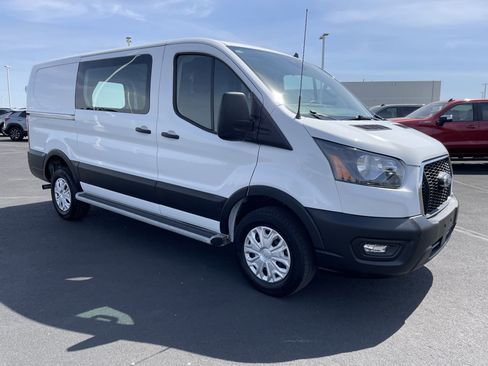 Used 2024 Ford Transit 250 Low Roof w/ Exterior Upgrade Package RWD image 7