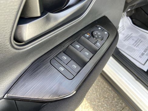 New 2026 Nissan Kicks S image 10