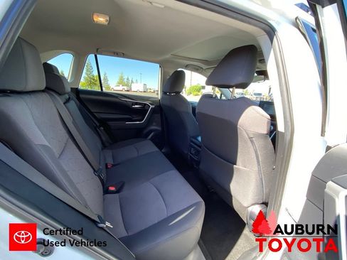 Certified 2019 Toyota RAV4 XLE FWD image 19