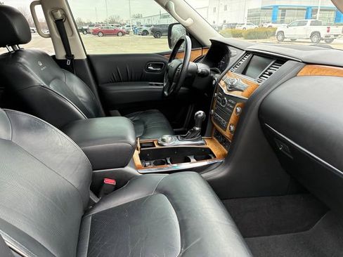 Used 2012 INFINITI QX56 Base w/ Theater Pkg image 19