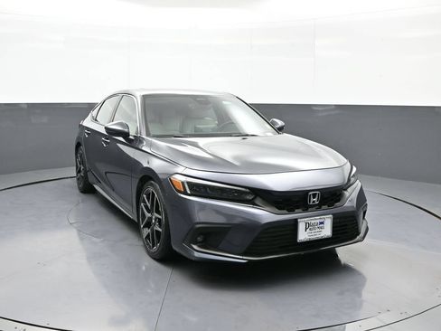 Certified 2023 Honda Civic Sport Touring image 3