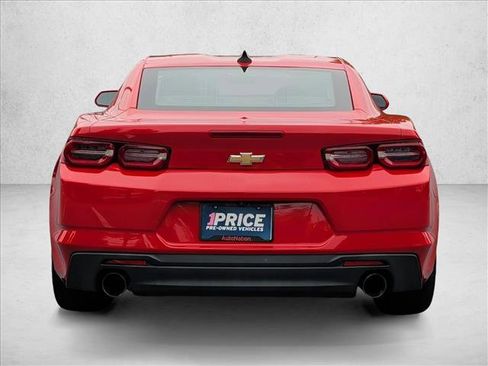 Used 2020 Chevrolet Camaro LT RWD image 6