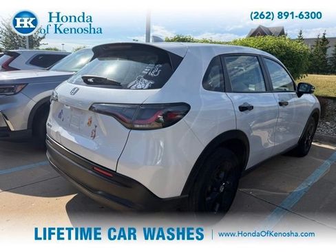 Certified 2025 Honda HR-V LX image 2