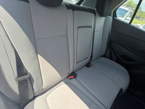 Used 2016 Chevrolet Trax LS FWD image 11