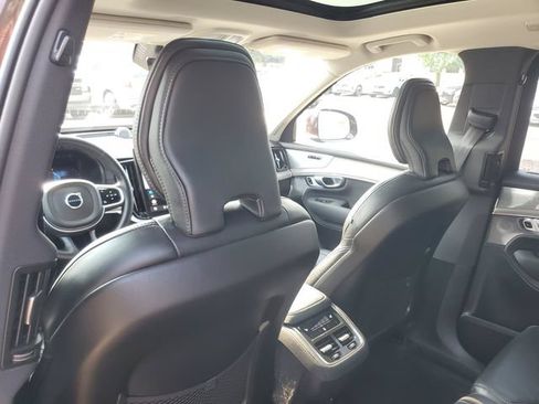 Certified 2025 Volvo XC90 B6 Ultra w/ Protection Package AWD/4WD image 27