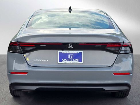 New 2025 Honda Accord SE image 4