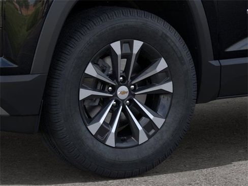 New 2026 Chevrolet Equinox LT w/ Convenience Package II image 9