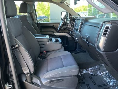 Used 2018 Chevrolet Silverado 1500 LT w/ All Star Edition AWD/4WD image 10