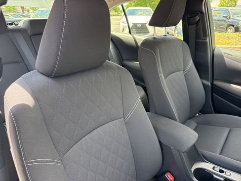 Used 2023 Toyota Corolla LE w/ Carpet Mat Package (TMS) FWD image 27