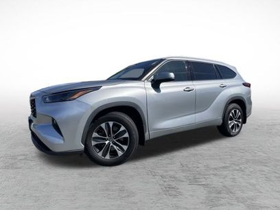 Used 2022 Toyota Highlander XLE