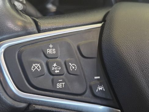 Used 2020 Chevrolet Equinox LT w/ Driver Convenience Package FWD image 32