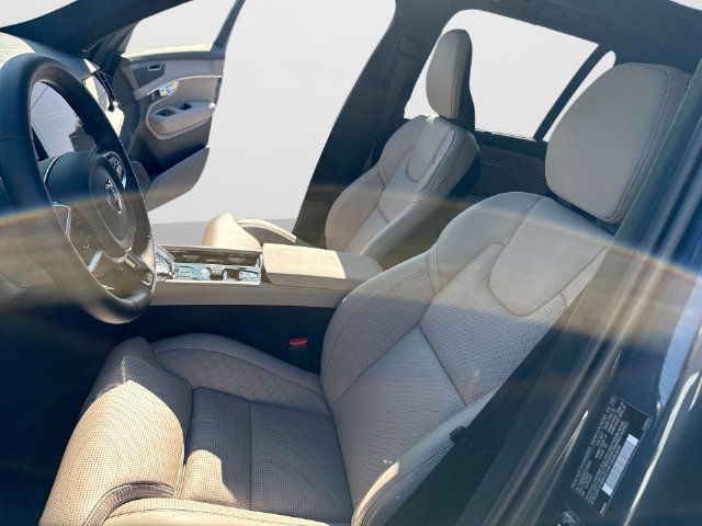 Certified 2026 Volvo XC90 B6 Ultra w/ Lounge Package AWD/4WD image 17
