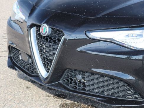 Used 2019 Alfa Romeo Giulia Ti AWD/4WD image 55