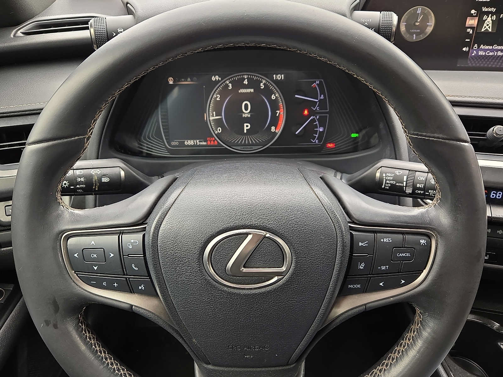 Used 2019 Lexus UX 200 FWD image 17