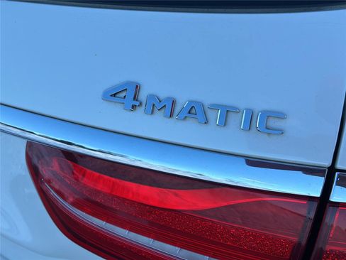 Used 2017 Mercedes-Benz E 400 E 400 Luxury w/ Premium 1 Package image 39