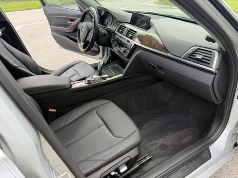 Used 2016 BMW 320i xDrive Sedan AWD/4WD image 13