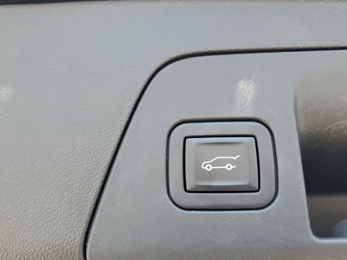 Certified 2023 Buick Envision Essence w/ Sport Touring Package FWD image 27
