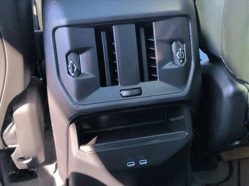 Used 2025 BMW X3 xDrive30i w/ Convenience Package AWD/4WD image 16