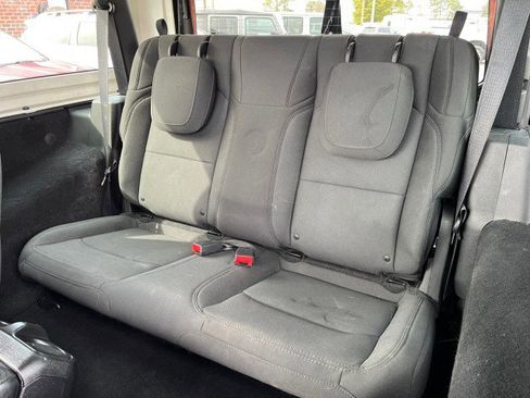 Used 2018 Jeep Wrangler Sport image 14