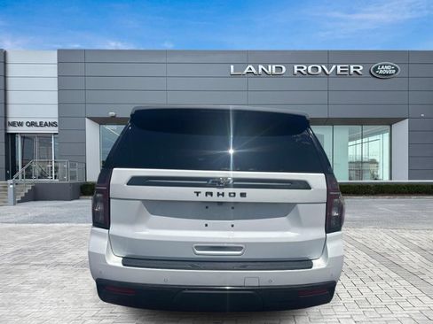 Used 2022 Chevrolet Tahoe Z71 w/ Luxury Package AWD/4WD image 7