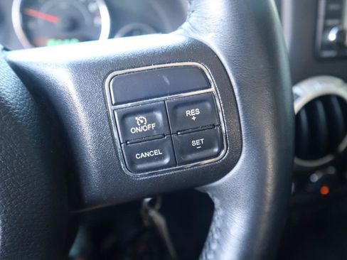 Used 2017 Jeep Wrangler Unlimited Rubicon w/ Cold Weather Group AWD/4WD image 69