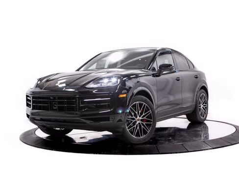 Certified 2026 Porsche Cayenne S AWD/4WD image 1