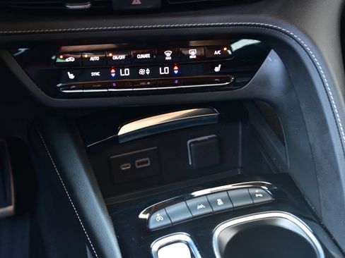 Used 2023 Buick Envision Essence w/ Sport Touring Package FWD image 36
