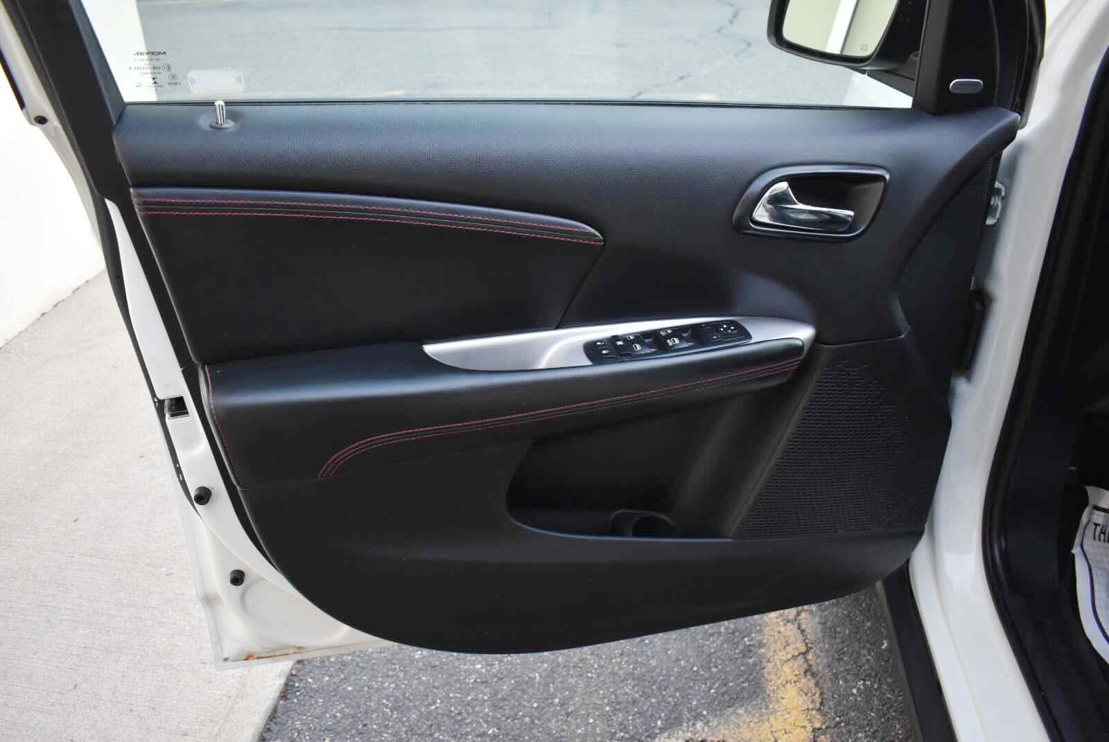 Used 2017 Dodge Journey GT FWD image 23