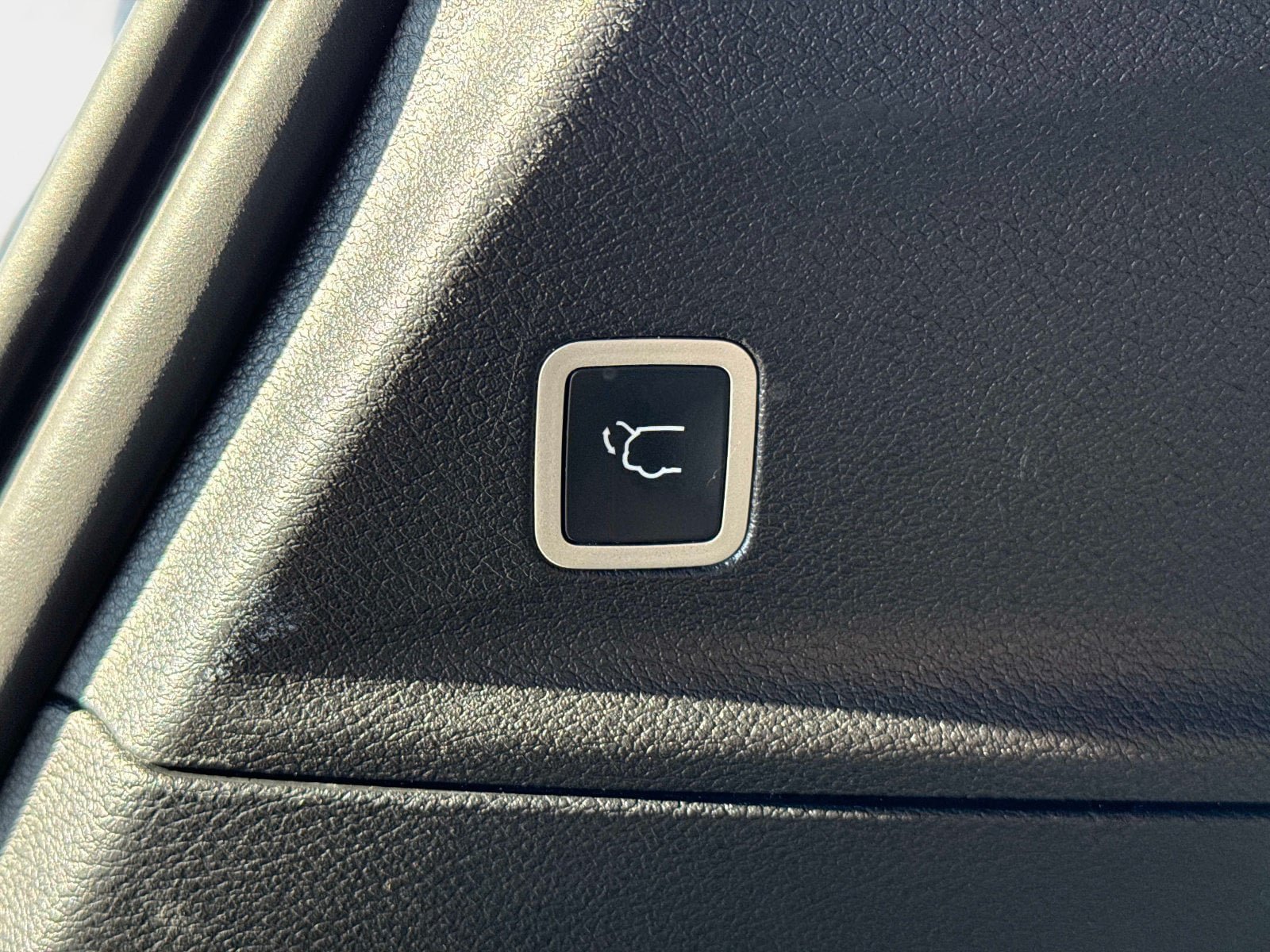 Used 2025 Chrysler Pacifica Select FWD image 13