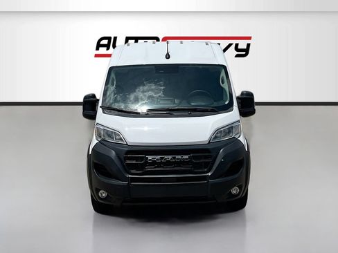 Used 2025 RAM ProMaster 2500 w/ Convenience Group FWD image 2