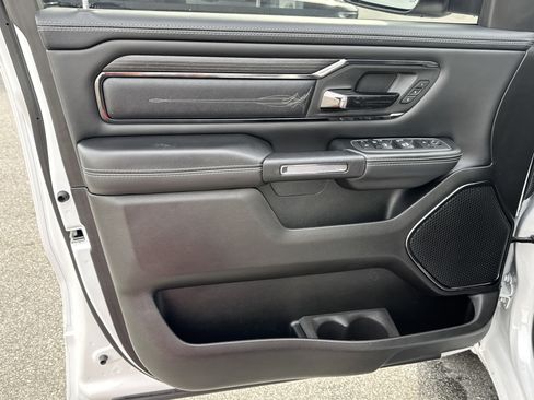 Used 2022 RAM 1500 Limited w/ Body-Colour Bumper Group image 17
