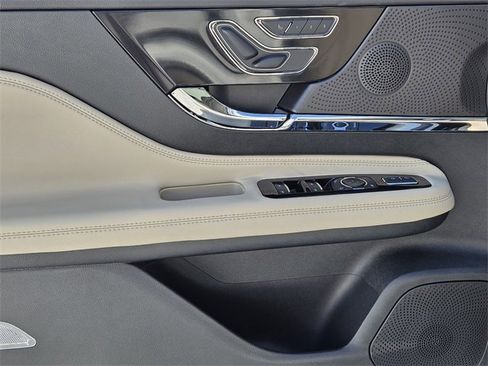 New 2026 Lincoln Corsair Reserve image 22