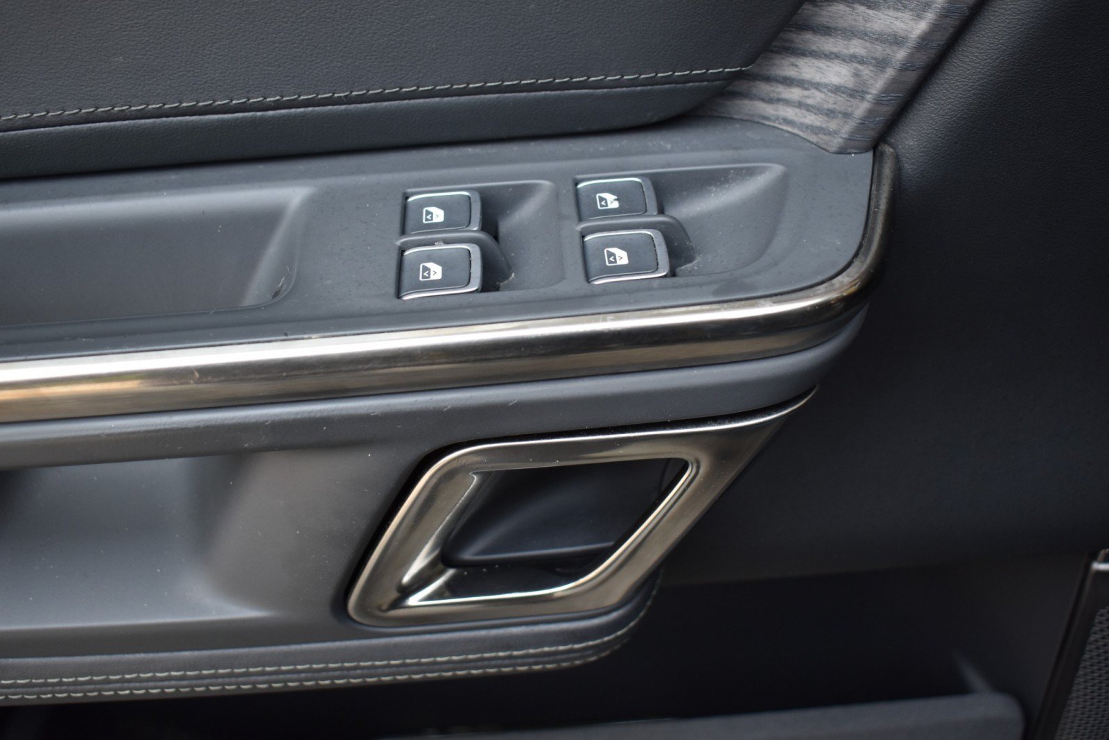 Used 2022 Rivian R1T Launch Edition AWD/4WD image 21