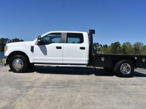 Used 2017 Ford F350 XL w/ Power Equipment Group image 3
