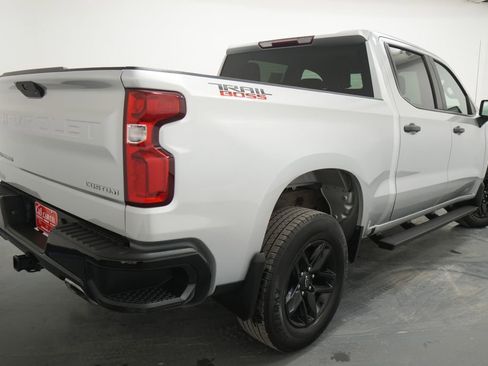 Used 2019 Chevrolet Silverado 1500 Custom Trail Boss w/ Custom Convenience Package AWD/4WD image 9