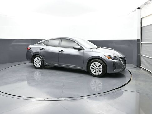 Certified 2025 Nissan Sentra S FWD image 3