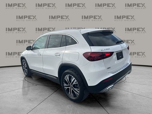 Used 2025 Mercedes-Benz GLA 250 image 3