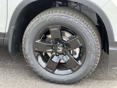 New 2026 Honda Ridgeline Black Edition image 5
