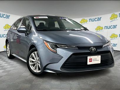 Used 2024 Toyota Corolla LE w/ LE Convenience Package