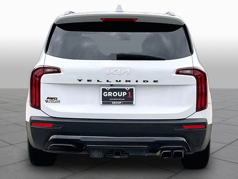 Used 2022 Kia Telluride EX w/ EX Premium Package AWD/4WD image 5