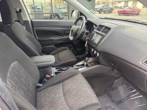 Used 2022 Mitsubishi Outlander Sport ES image 23